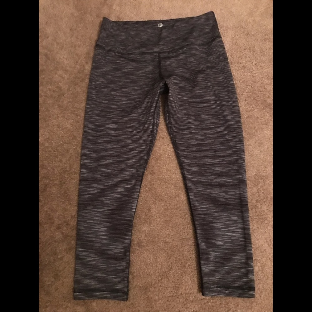 90 Degree Capri leggings